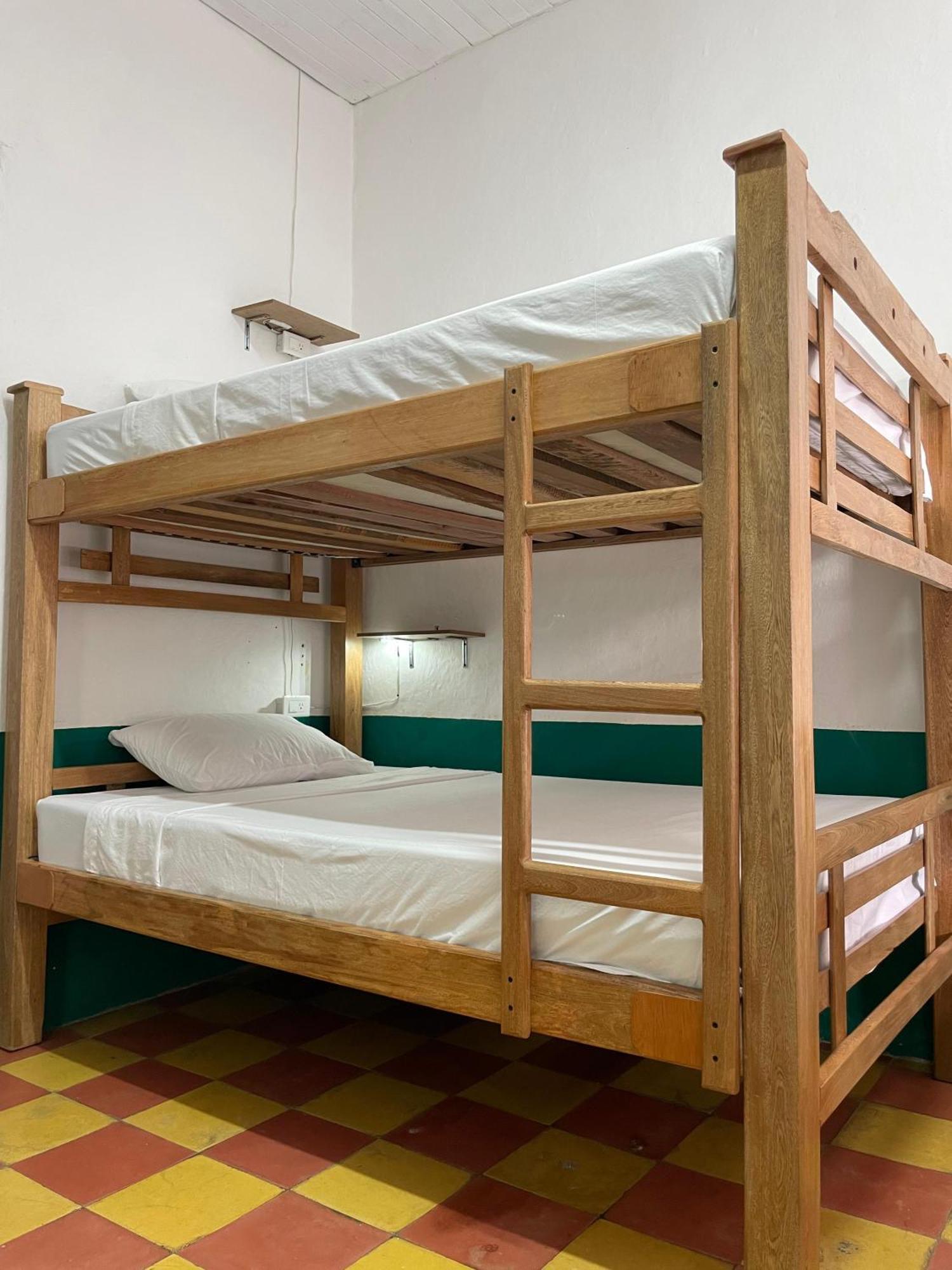 Origen Hostel Jardin Ngoại thất bức ảnh