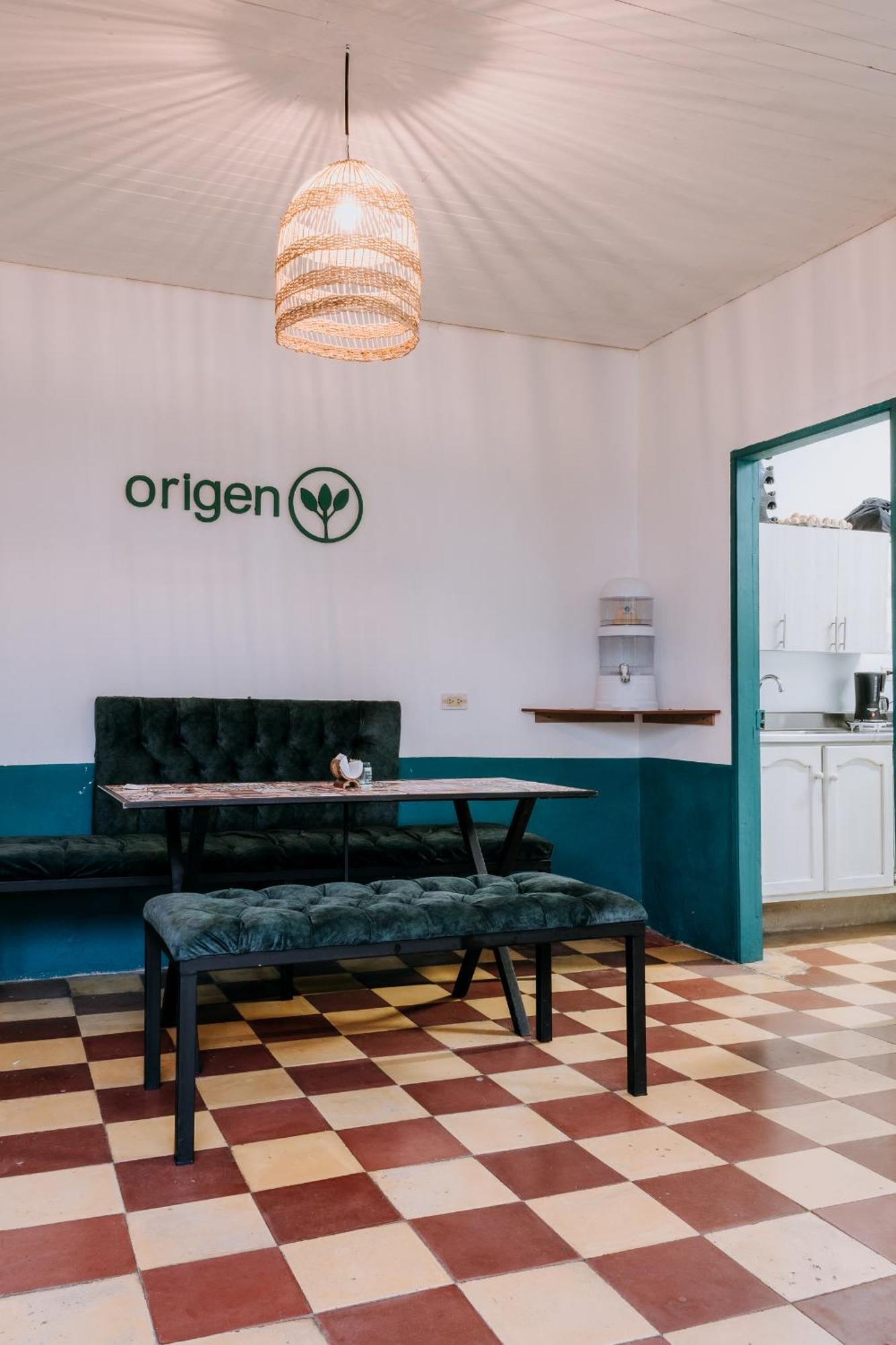 Origen Hostel Jardin Ngoại thất bức ảnh