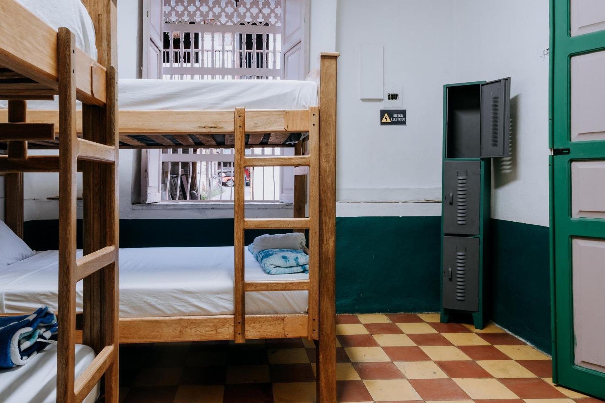 Origen Hostel Jardin Ngoại thất bức ảnh